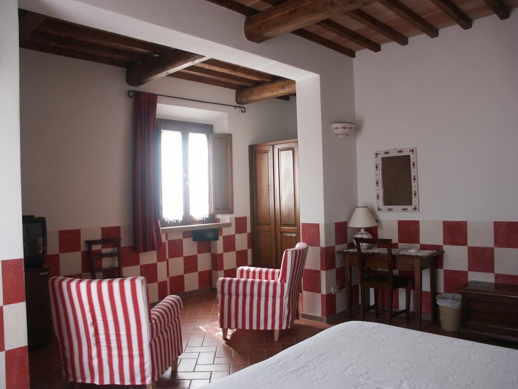 Locanda Le Boscarecce Castelfiorentino Zimmer foto