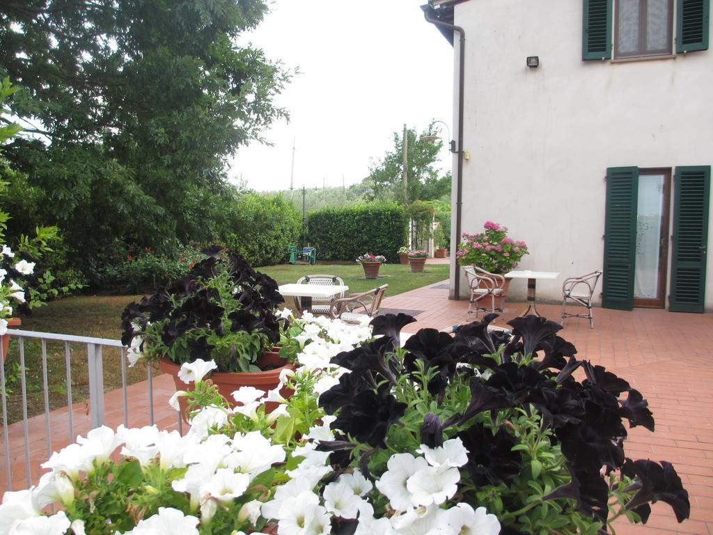 Locanda Le Boscarecce Castelfiorentino Zimmer foto