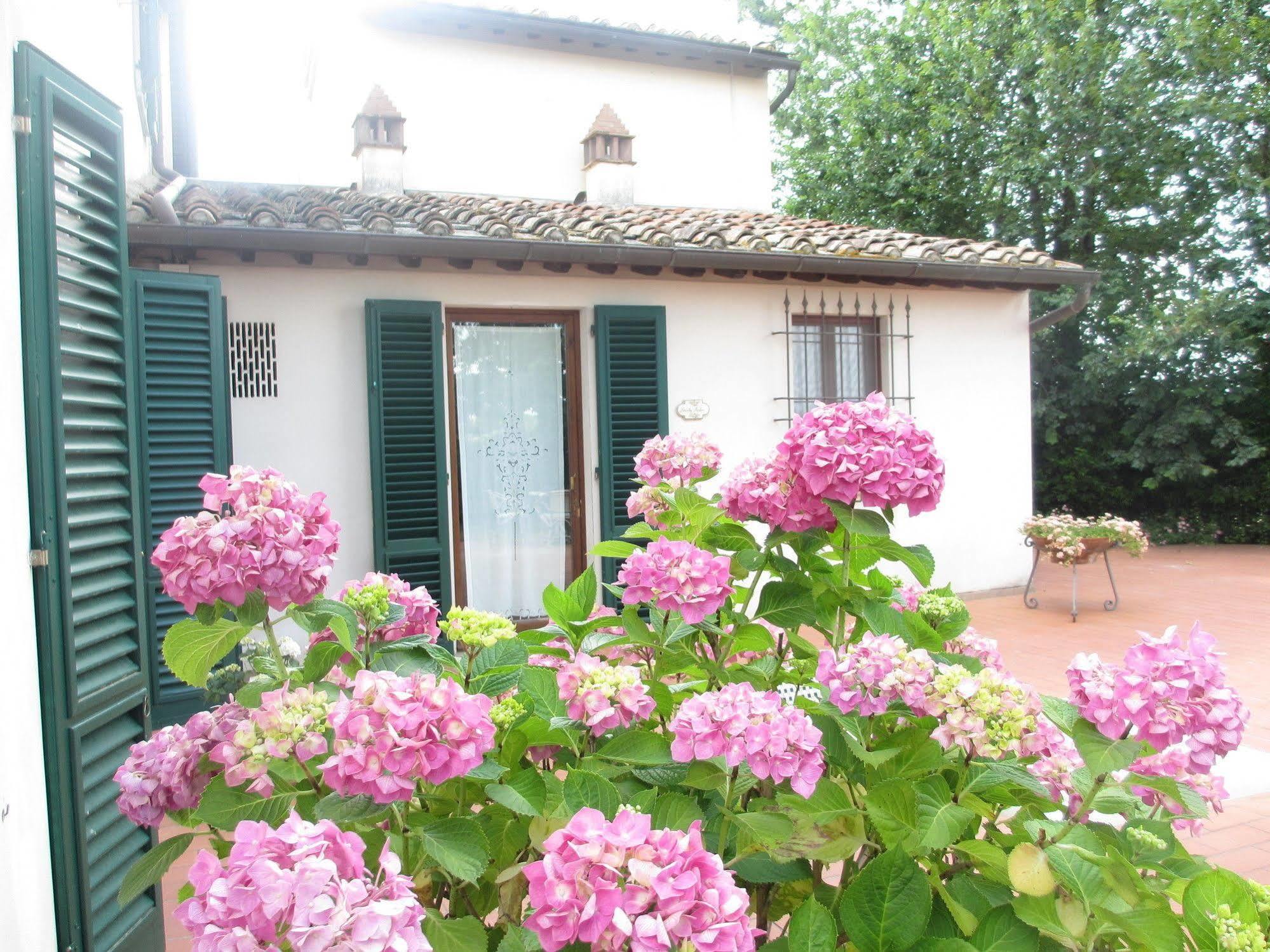 Locanda Le Boscarecce Castelfiorentino Exterior foto