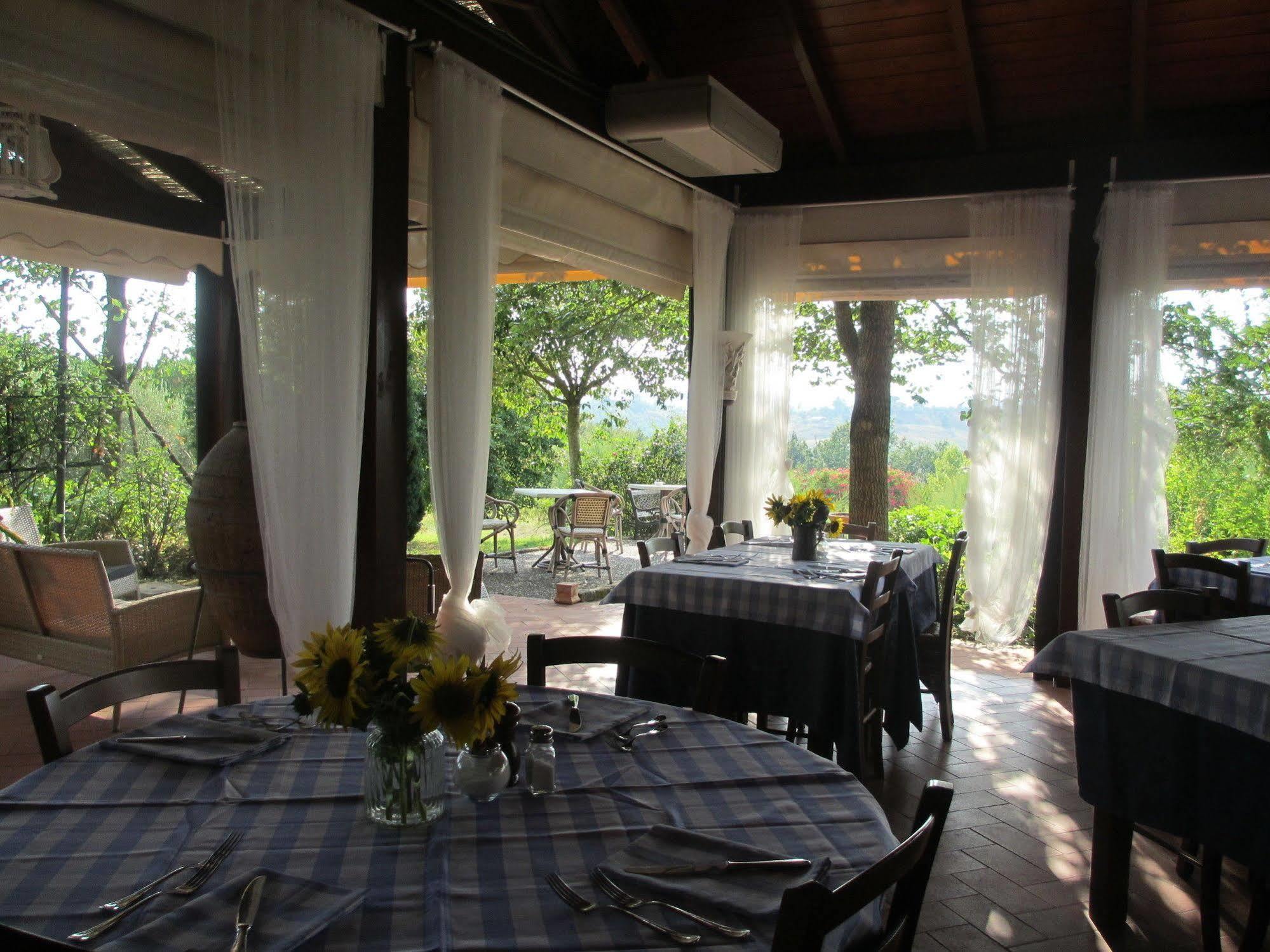Locanda Le Boscarecce Castelfiorentino Exterior foto