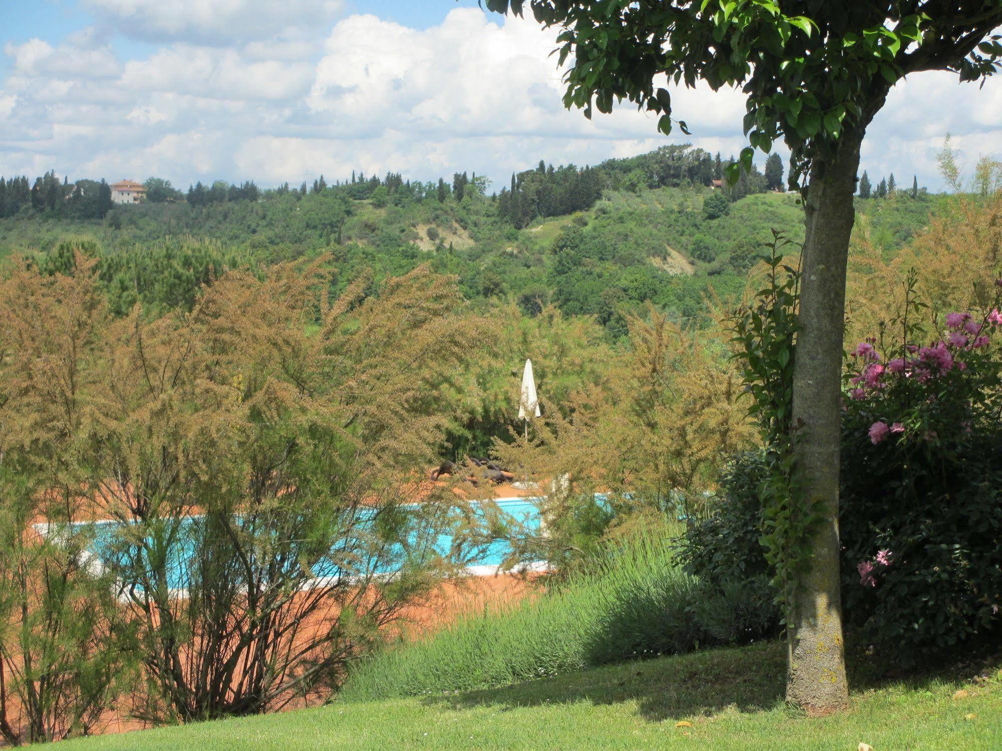 Locanda Le Boscarecce Castelfiorentino Exterior foto